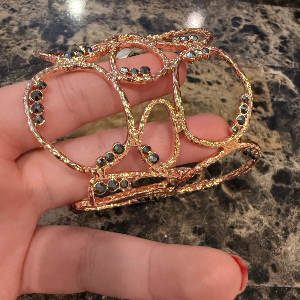 Henri Bendel Klee Metals Hoop Cuff - Picture 7 of 11